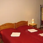 Apartman Estinn *